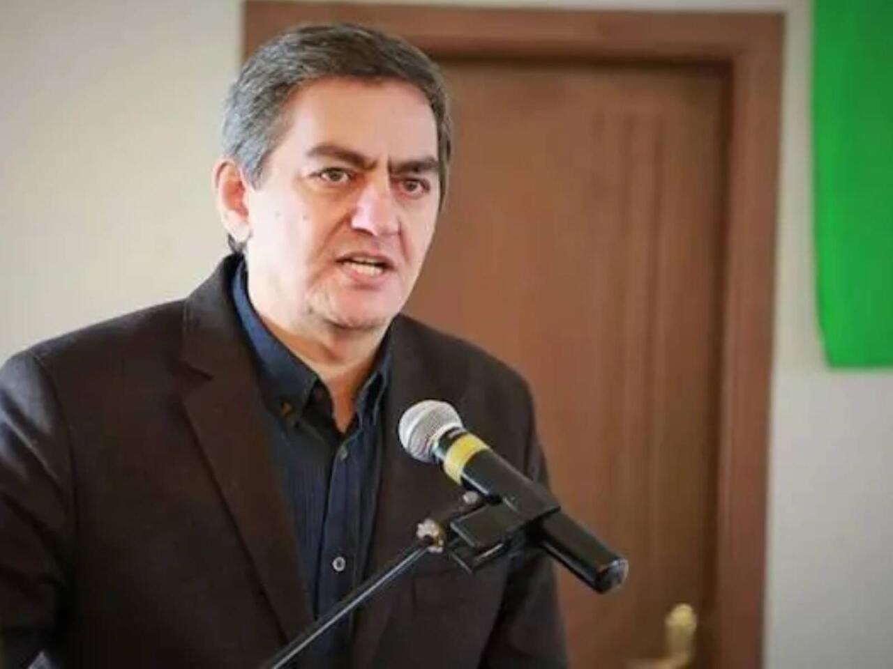 Saxta lider və virtual gerçəklik