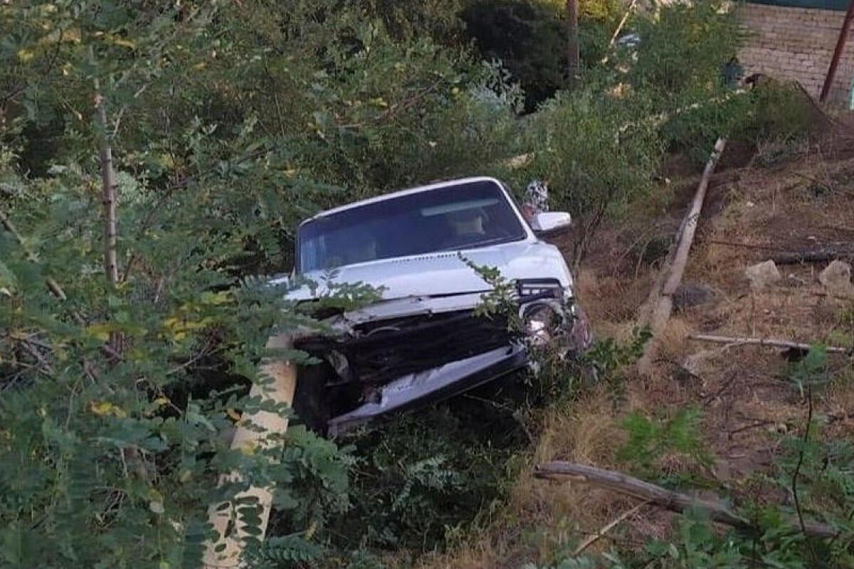 Göygöldə minik avtomobili aşıb: 1 nəfər ölüb