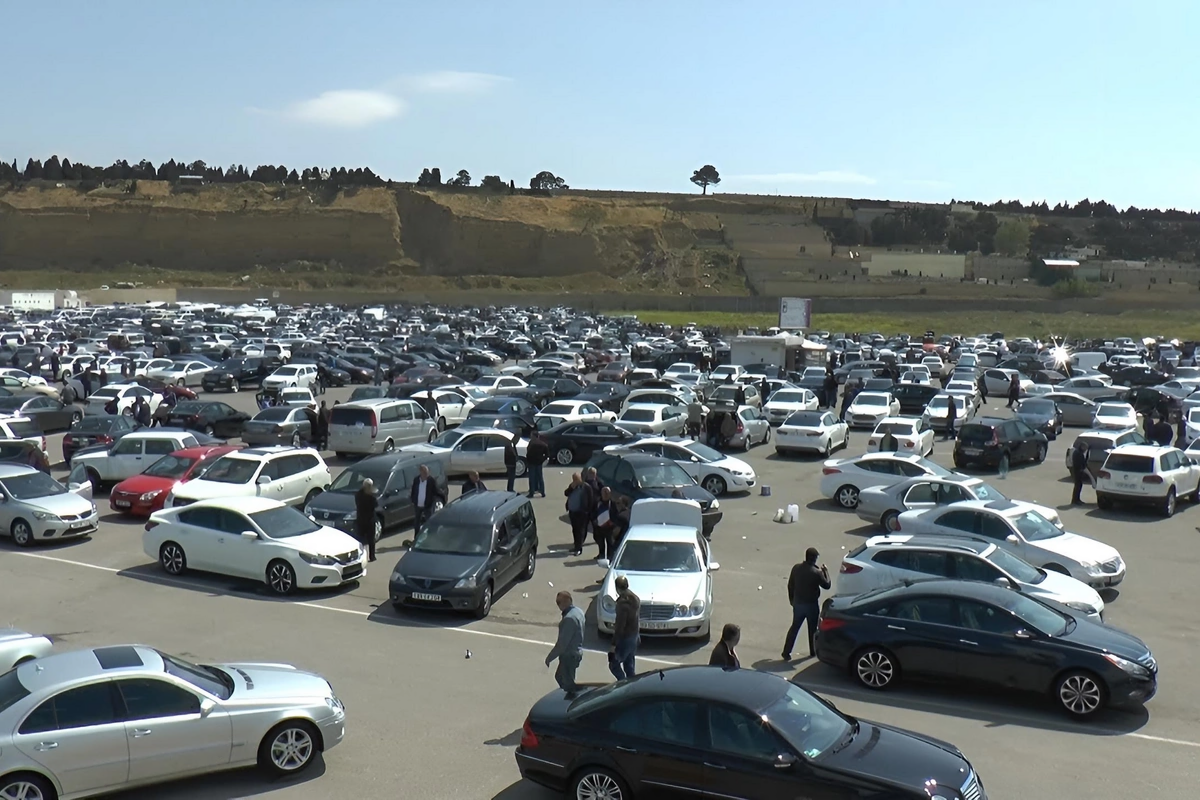 Azərbaycanda bəzi avtomobillər bahalaşır
