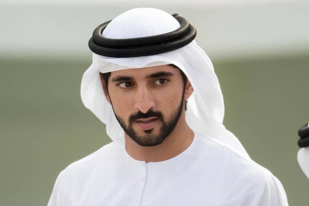 Sakitsəssiz Bakıdakı parada gəlibgedən ərəb şəhzadə kimdir? 