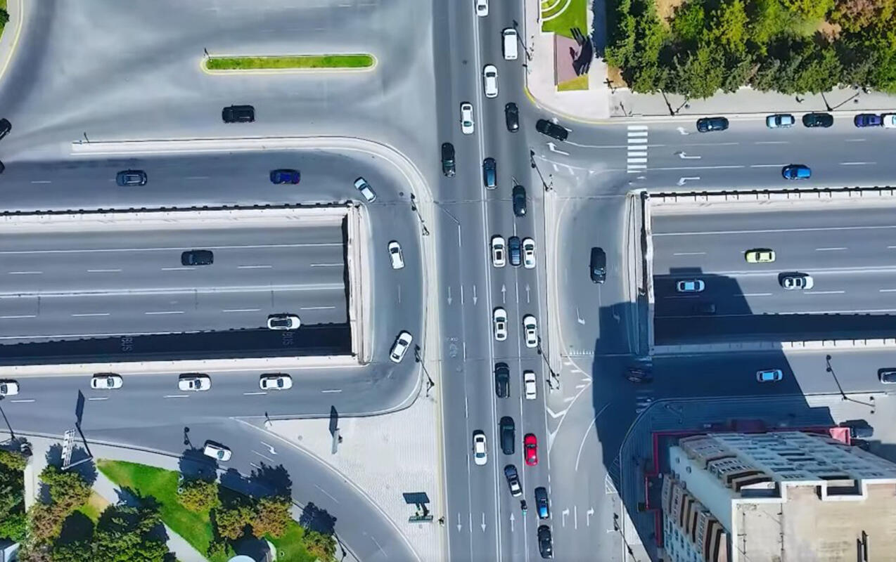 Zığ şosesindən İnqilab İsmayılov küçəsinə birbaşa keçid təşkil edilir