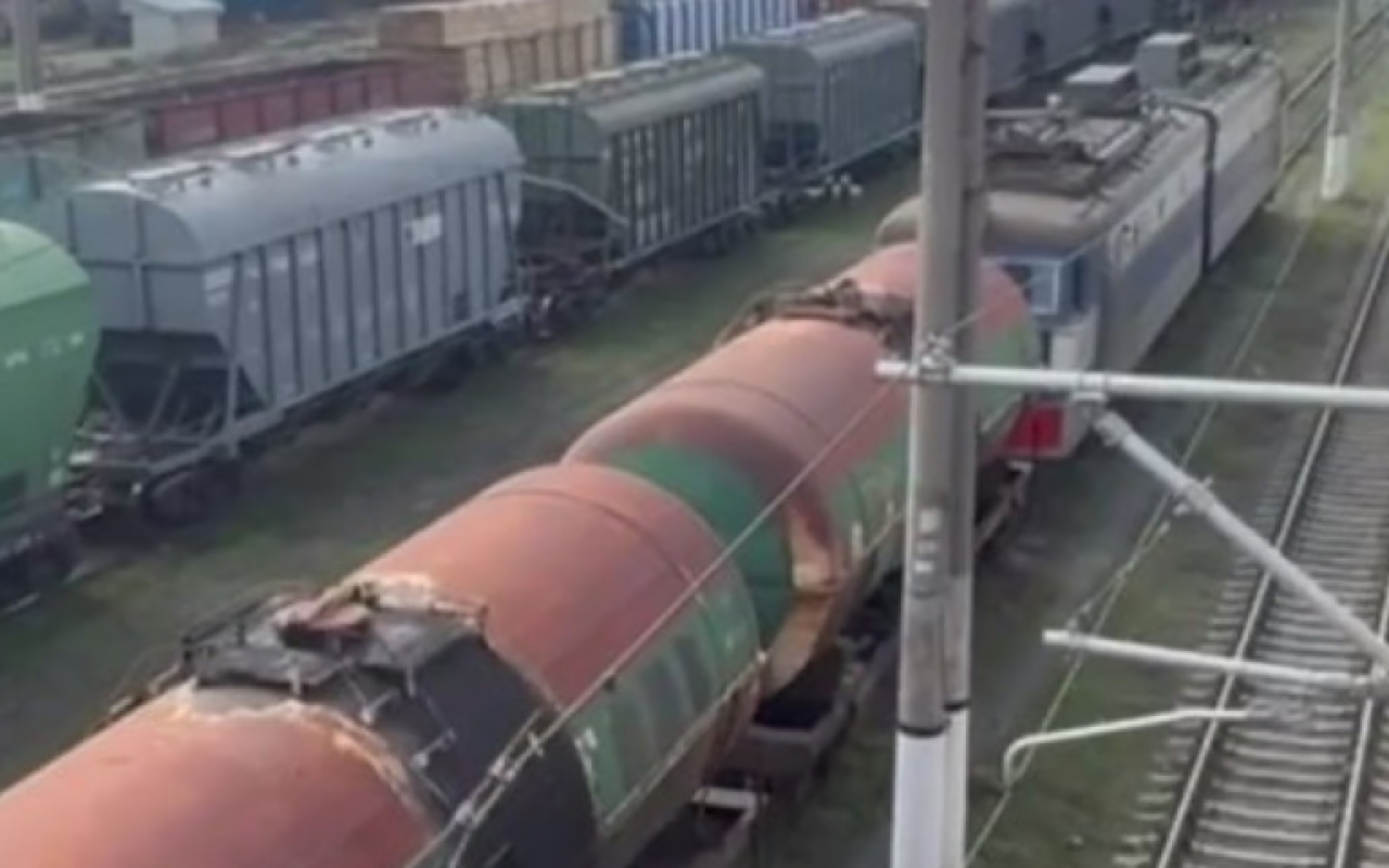 Azərbaycandan Ermənistana 31 vaqon neft məhsulları g&ouml;ndərilir