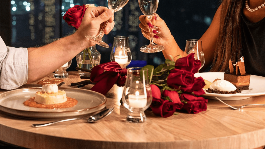 14 Fevral &uuml;&ccedil;&uuml;n restoran QİYMƏTLƏRİ  Toydan baha başa gəlir