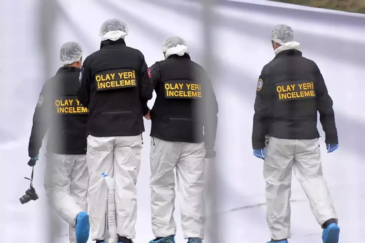 Ana, ata və 5 yaşlı qızı evdə ölü tapıldı  Güllələniblər... FOTO