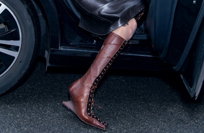 9 min manatliq ayaqqabıları ilə g&uuml;ndəmdə 