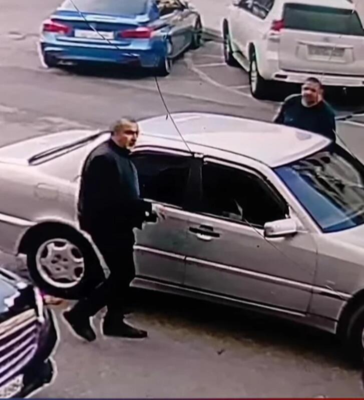 Dələduzluğun qurbanı olan qadın: "Kartına pul atdırır, sonra yoxa çıxır"