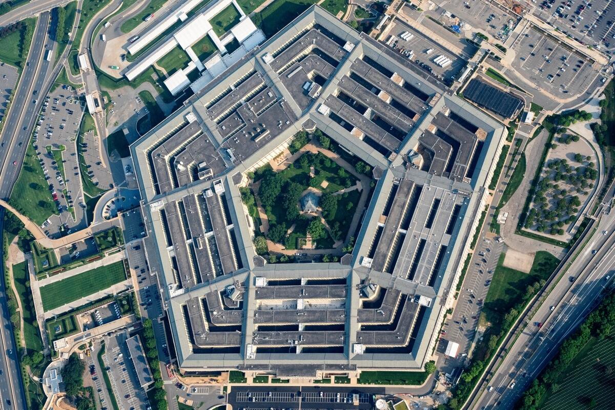 ABŞdə lazer sınaqlarına g&ouml;rə hava məkanı bağlanıb