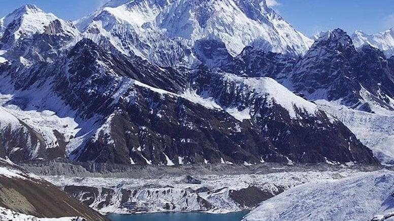 "Bu dağlar yerində durmur": Sıradağların gizli hərəkəti &uuml;zə &ccedil;ıxdı
