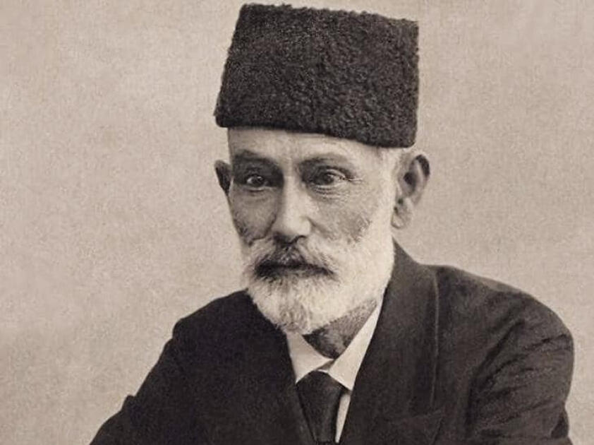 Bu gün Azərbaycan milli mətbuatının banisi Həsən bəy Zərdabinin doğum günüdür 