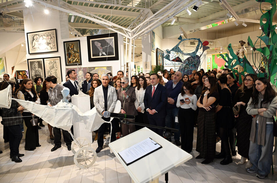 M&uuml;asir İncəsənət Muzeyində "Qeyzer" adlı m&uuml;asir incəsənət sərgisinin a&ccedil;ılışı olub 