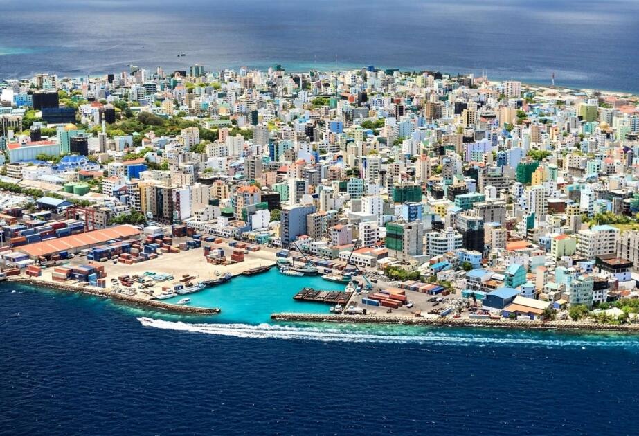 Maldiv Hindistandan hərbçilərini martın 15dək adalardan çıxarmasını istədi