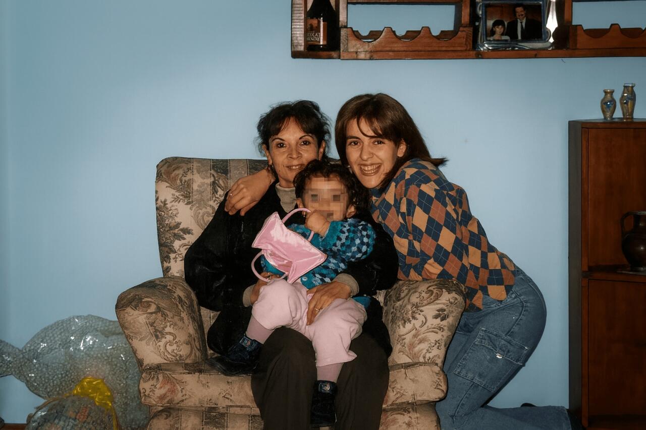 Qızını xilas etmək üçün maskalanıb fahişəxanaya girən qadın – O, 3 min qadını necə xilas etdi?