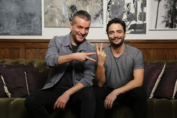 Türkiyəli aktyor xəstəxanaya yerləşdirildi  Reanimasiyadadır  FOTO