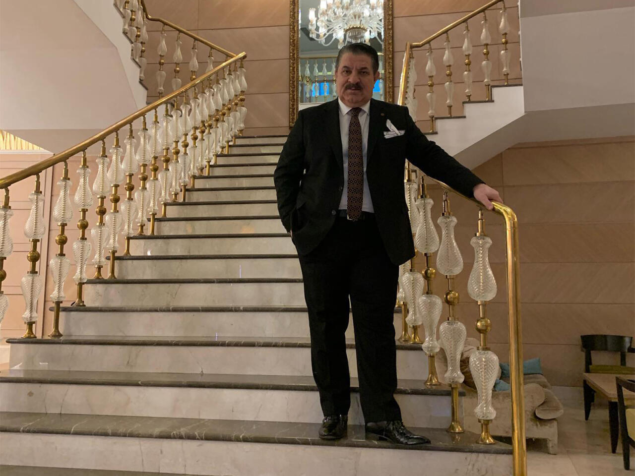 "Pul əl çirkidir deyənlərin başı işləmir"