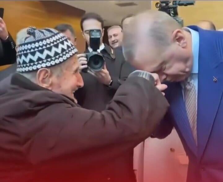 Ərdoğan 100 yaşlı sakinin əlindən &ouml;pd&uuml; 