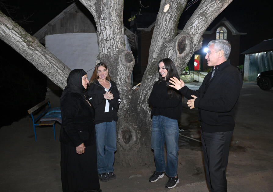 Leyla və Arzu Əliyevalar Pəncəli Teymurovun ailəsini ziyarət ediblər 