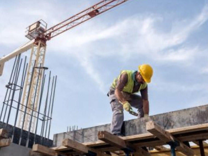 Bakıda məşhur binaları tikən şirkətin 10 mln. manat vergi borcu üzə çıxıb