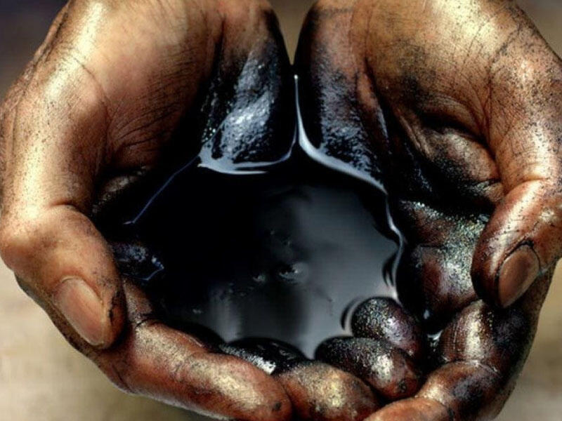 Qlobal neft tələbatı pandemiyadan əvvəlki səviyyəni gələn il ötəcək 