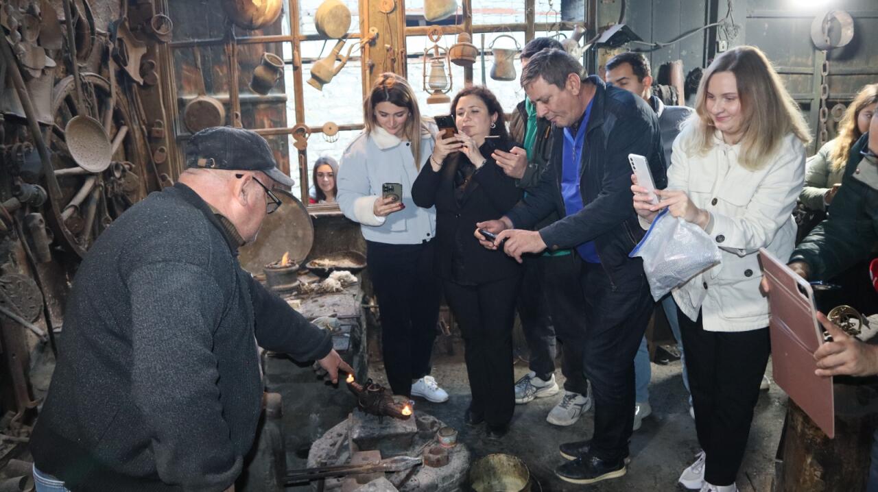 Qış turizm mövsümü öncəsi daxili turizm imkanları nümayiş etdirilib