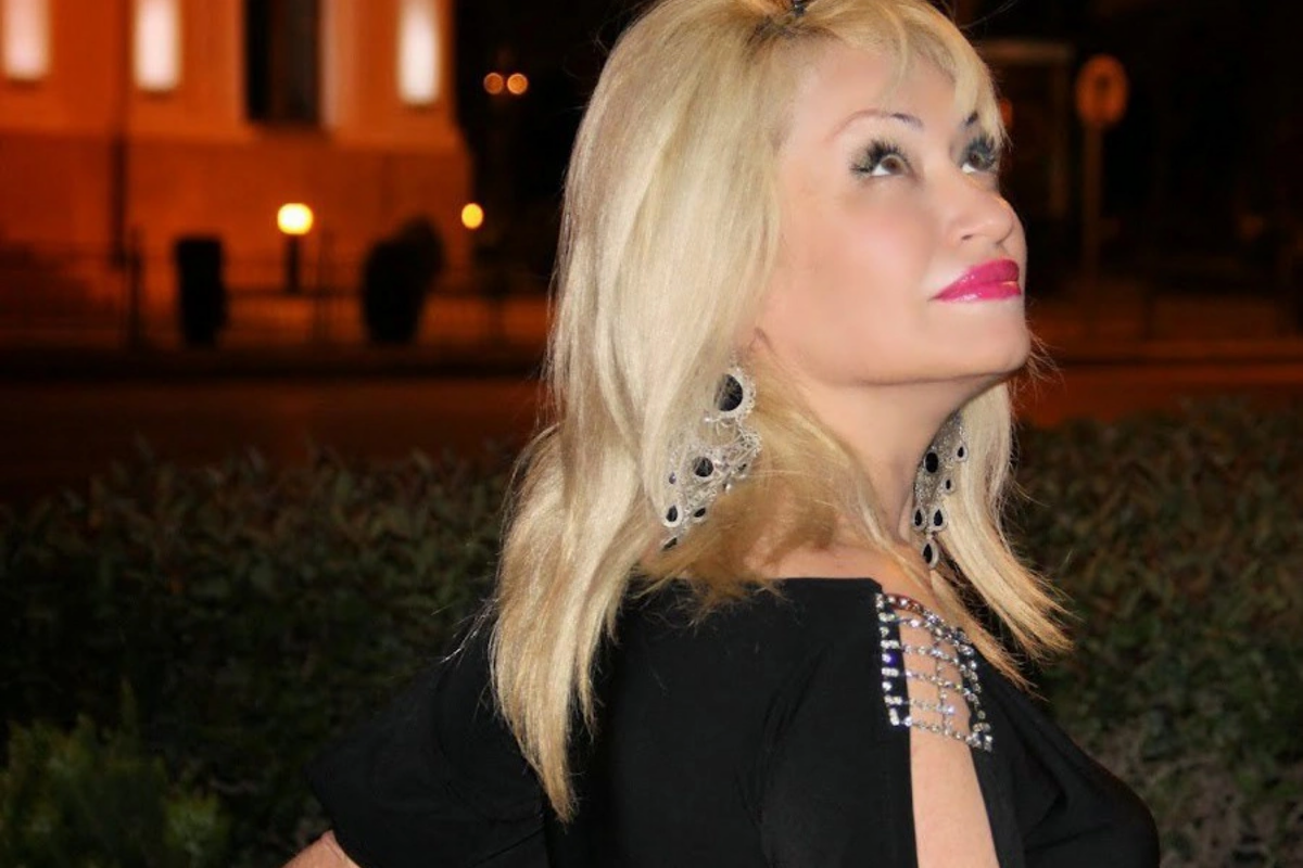 "Buna g&ouml;rə mənə maşın, ev HƏDİYYƏ EDİBLƏR"