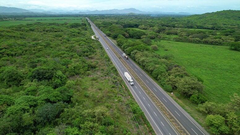 Bu yolu bitirmək tam 1 il &ccedil;əkir: D&uuml;nyanın ən uzun və təhl&uuml;kəli marşrutu