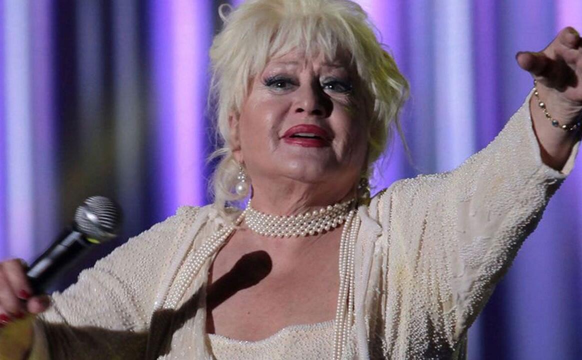 Türkiyəli müğənni infarkt keçirdi  Vəziyyəti ağırdır