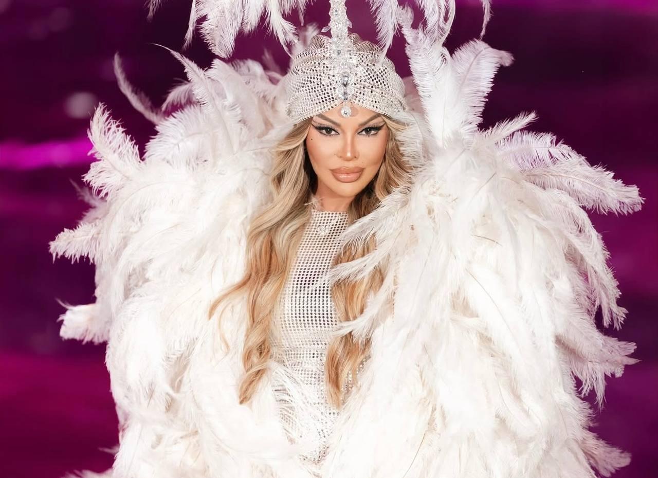 Ad g&uuml;n&uuml;ndə 450 min topladı, Şəbnəmi geridə qoydu