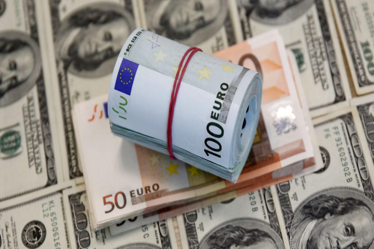 Azərbaycanda 3 valyuta UCUZLAŞDI  Dolların taleyi necə olacaq?