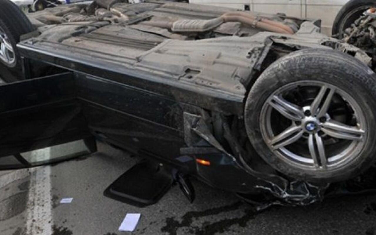 Goranboyda maşın aşdı  3 nəfər xəsarət aldı