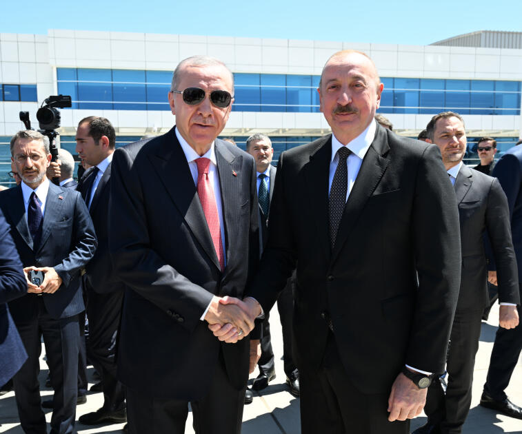 Prezident Türkiyəyə işgüzar səfərə gedib