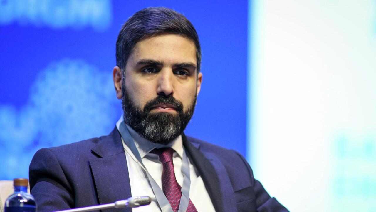 Rövşən Nəcəf rəisi işdən çıxardı 