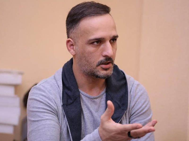 Azər Zahidlə k&ouml;mək&ccedil;isi barədə