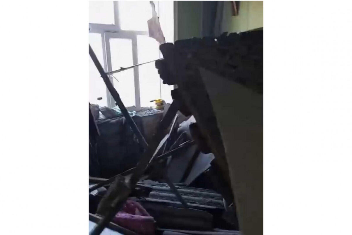 Mənzilin tavanı &ccedil;&ouml;kd&uuml;  xəsarət alanlar var