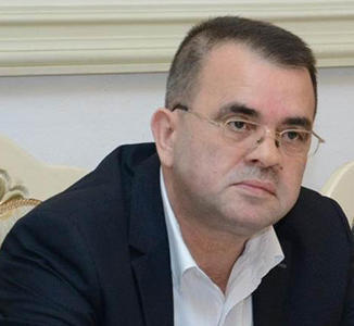 Padişah və balıqçı  Yunus Oğuz yazır