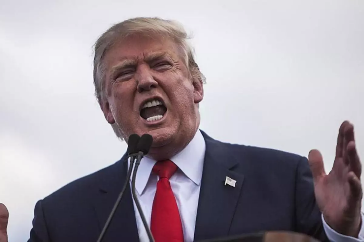 Tramp Danimarka baş nazirini 45 dəqiqə danlayıb