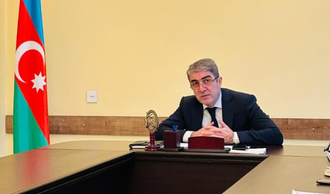 23 ildi m&uuml;avin işləyirdi, vəzifədən azad edildi