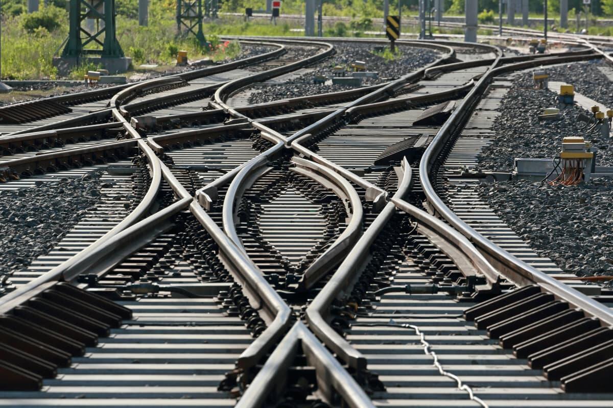 D&uuml;nyada bir metr belə dəmir yolu olmayan 9 b&ouml;y&uuml;k &ouml;lkə