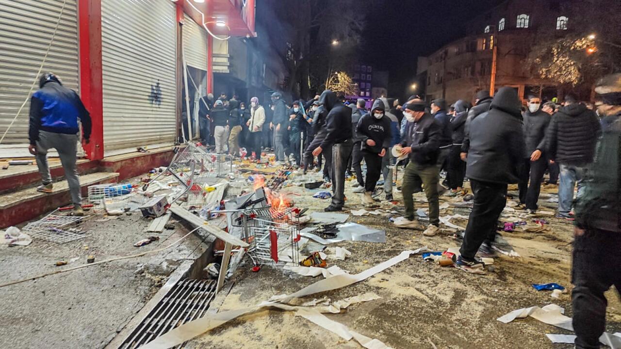 İrandakı etirazlar tamamilə yatırılıb  KİV