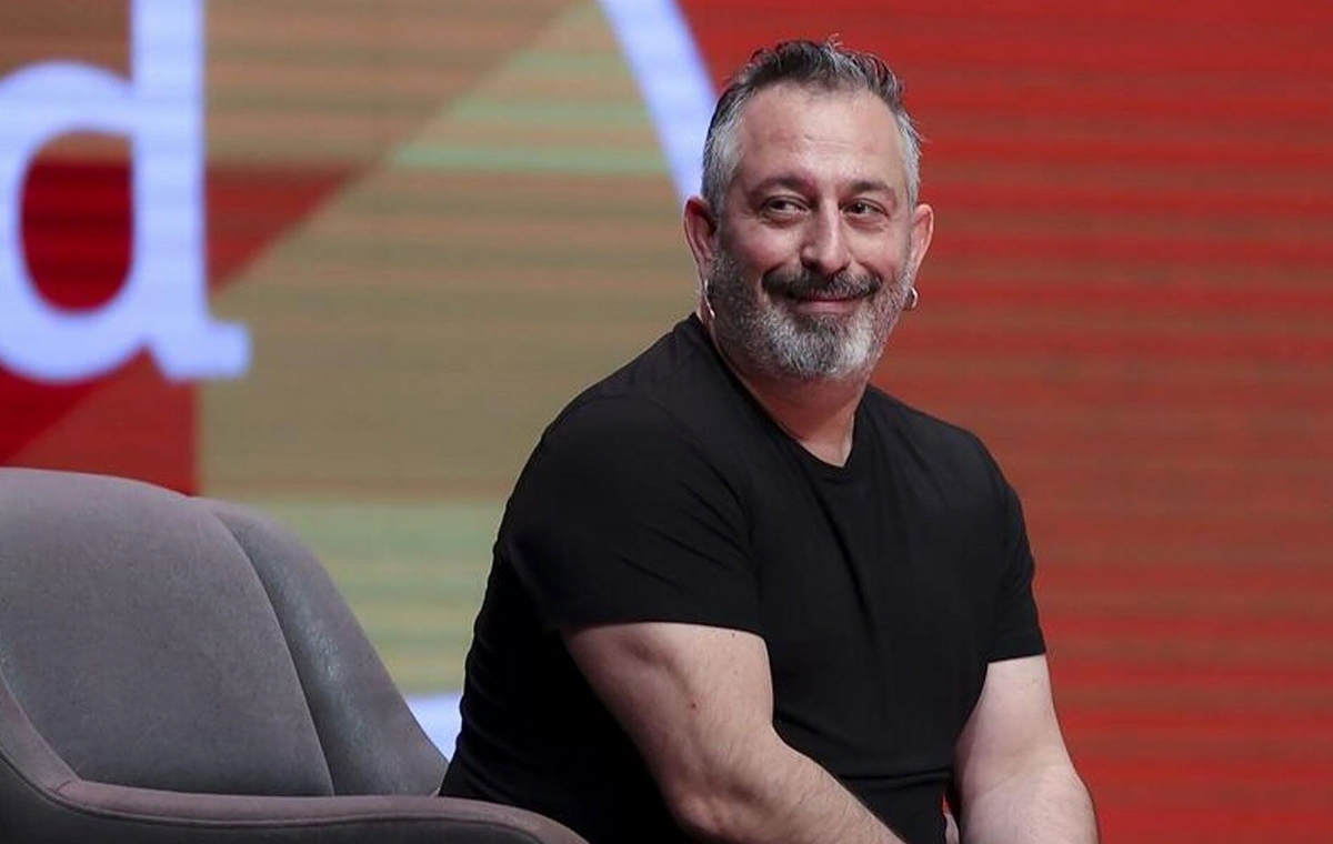 Cem Yılmaz 18 il əvvəl qəzaya uğrayan təyyarədən danışıbmış  VİDEO