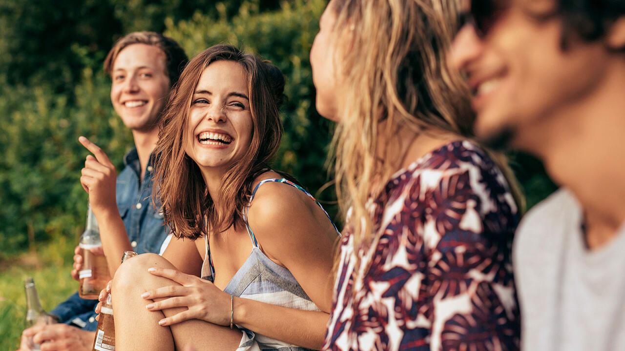 Ailələr "xoşbəxt" bloggerlərin paylaşımlarına baxıb, boşanırlar