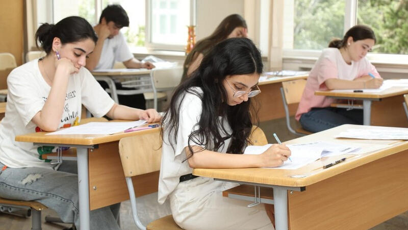 Qəbul imtahanlarının vaxtı dəyişdirilir?  RƏSMİ CAVAB