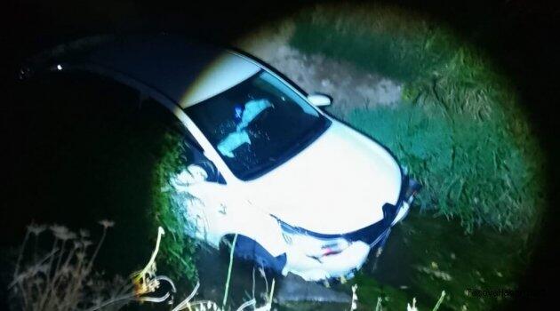 Taksi suya d&uuml;şd&uuml;  Ana və &ouml;vladı son anda XİLAS OLUNDU 