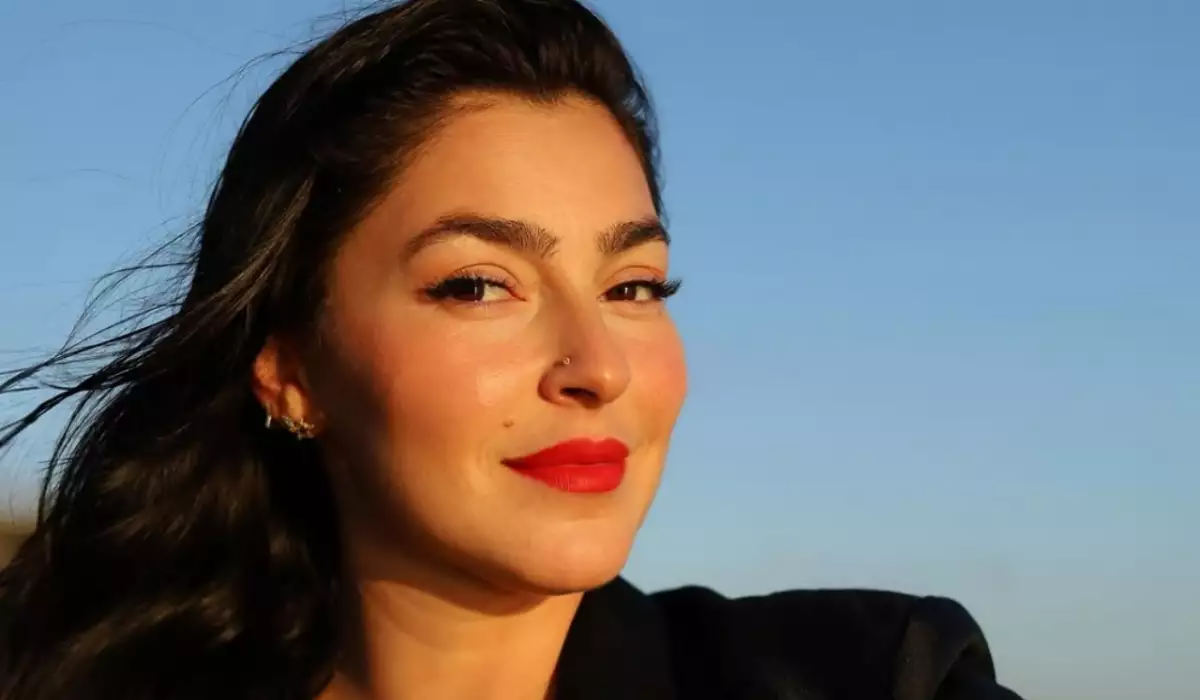 Xaql artisti xanımına əsəbiləşdi  "Kimə maraqlıdır sən hara..."