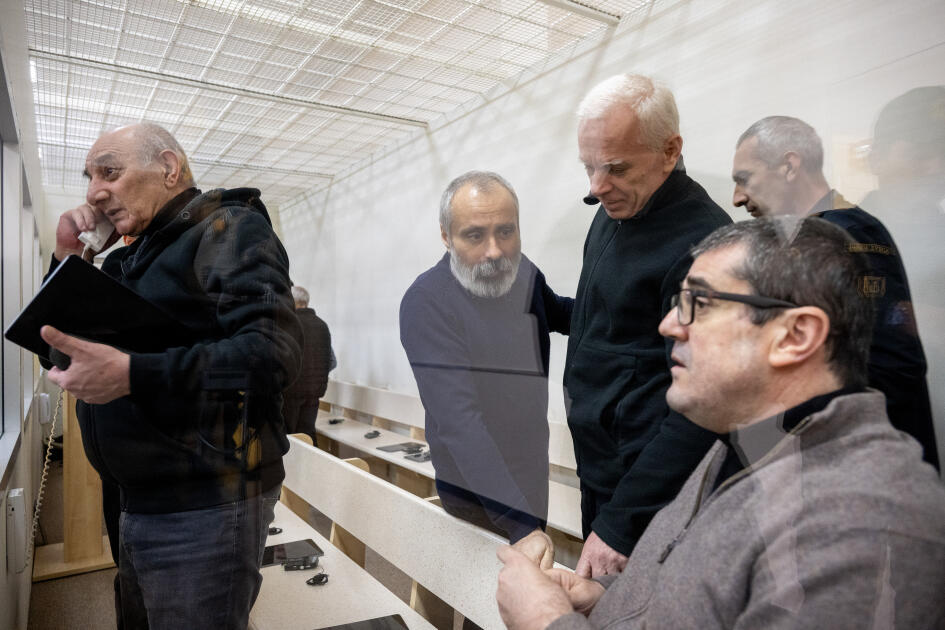 Təqsirləndirilən şəxslərin vəkillərinin müdafiə çıxışı yekunlaşıb 