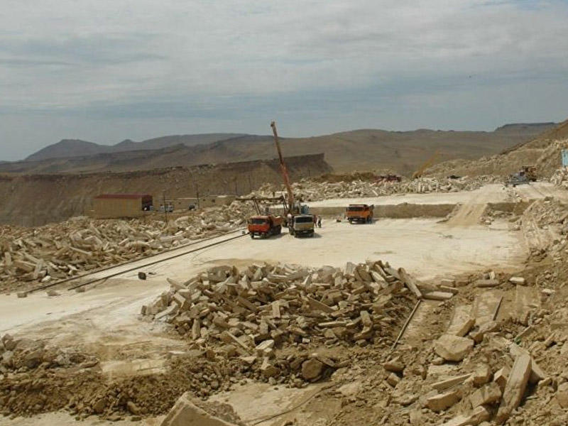 Daş karxanasında bədbəxt hadisə  &Ouml;lən var