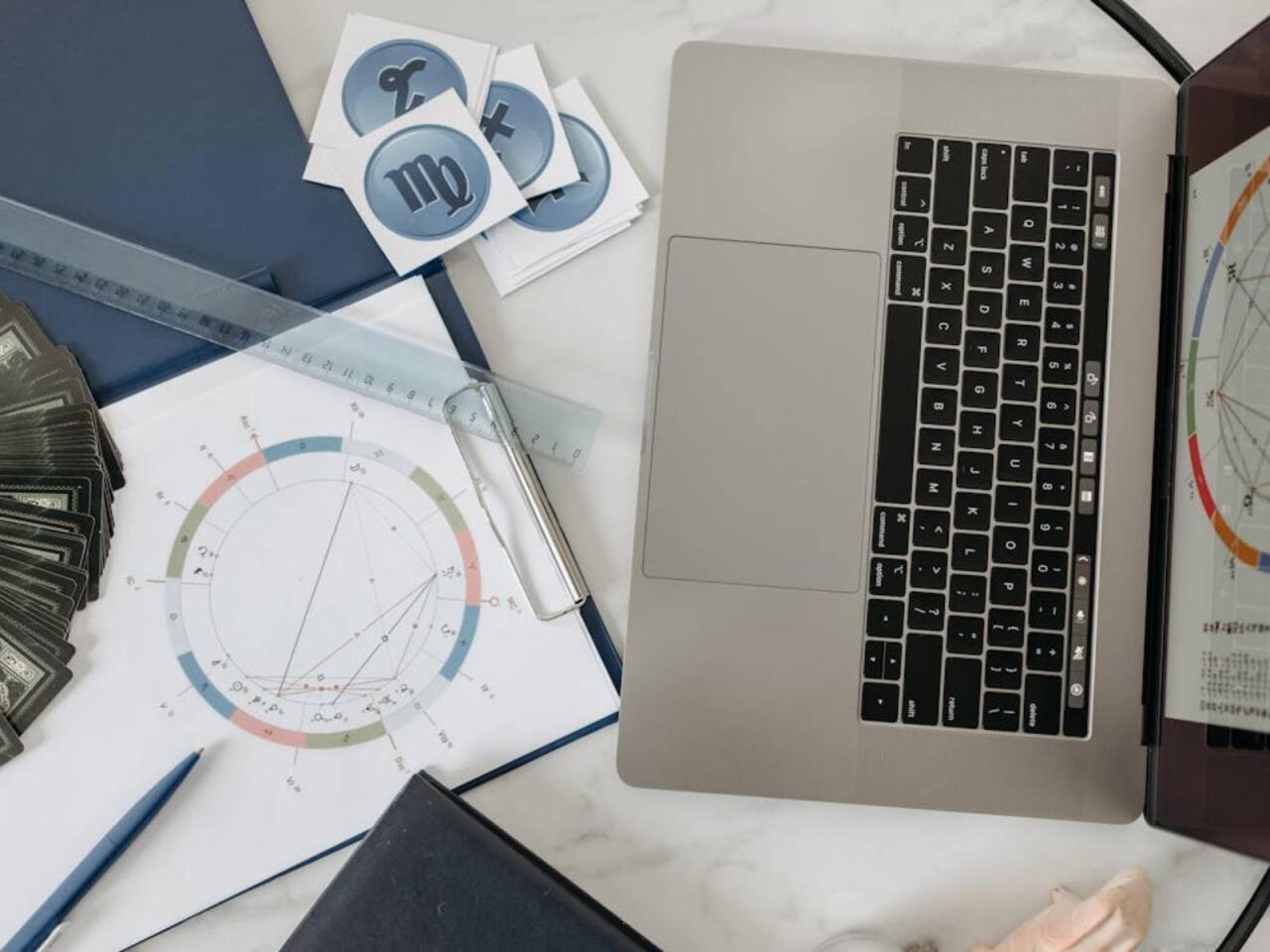 Günün qoroskopu: Həqiqətləri qəbul etmək günü olacaq