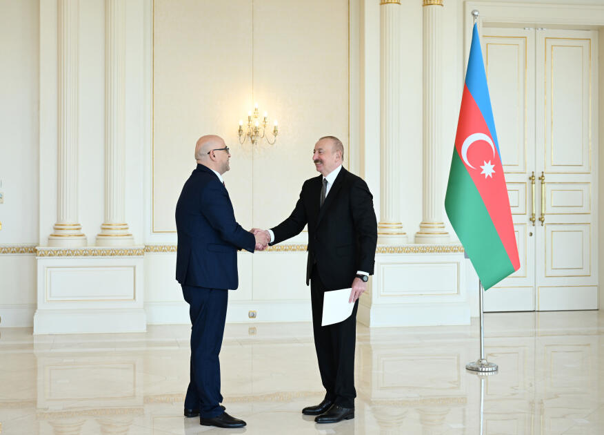 Prezident Fələstinin ölkəmizdə yeni təyin olunmuş səfirinin etimadnaməsini qəbul edib  FOTO