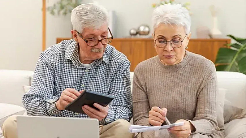 Bu ildən kişi və qadınların pensiya yaşı bərabər olacaq
