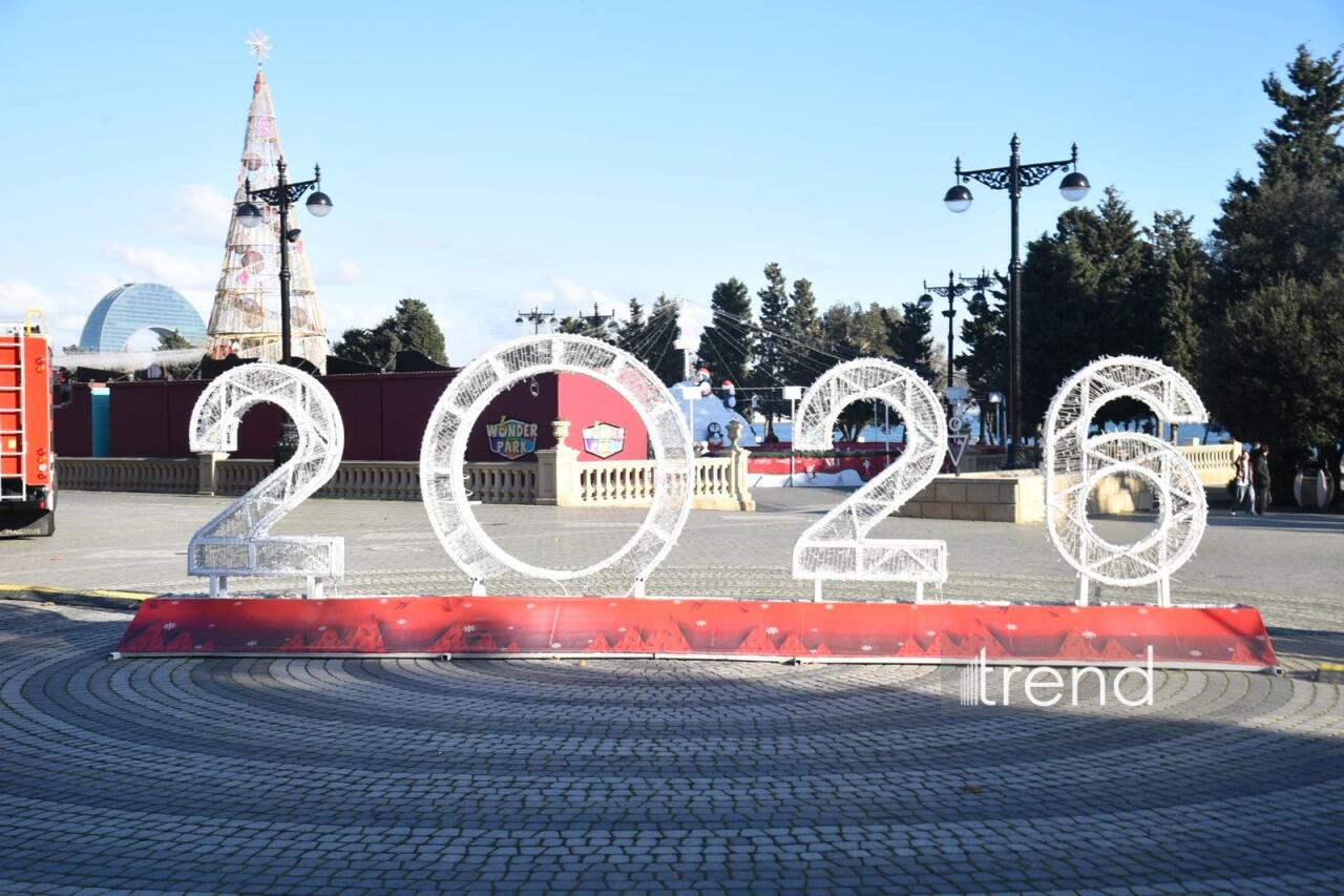 Bakı Yeni il ərəfəsində  FOTOREPORTAJ