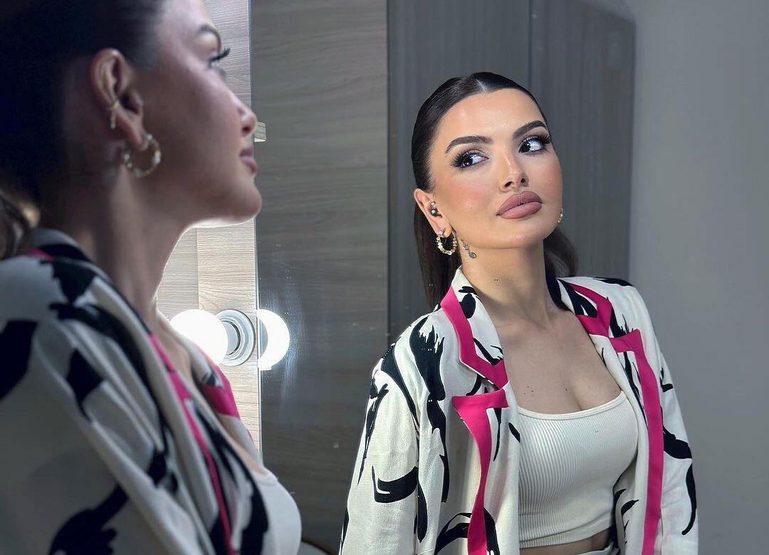 Azərbaycanlı m&uuml;ğənni 6 il əlil arabasında qalıb: "2ci dərəcəli əlilliyim var"